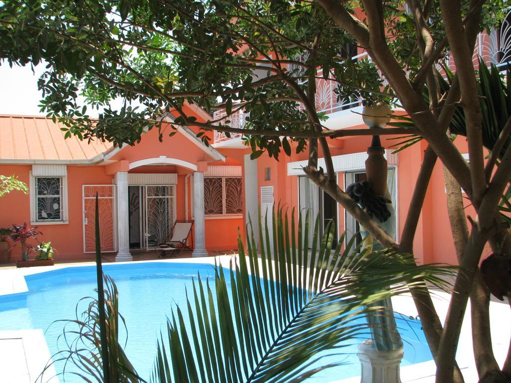 Avamada Lodge Ivato  Exterior photo